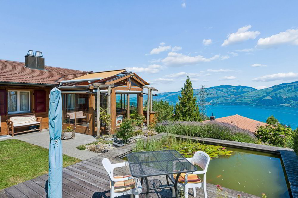 5.5 rooms House to buy in Aeschi b. Spiez - image 1/13
