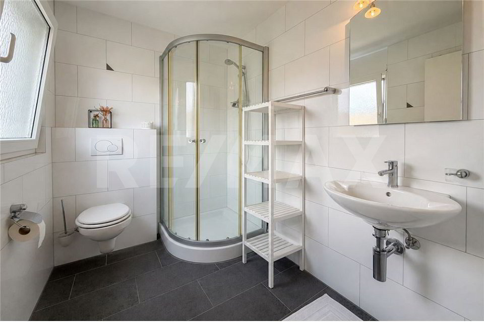 Maison 5.5 pièces à acheter à Bubendorf - image 1/13