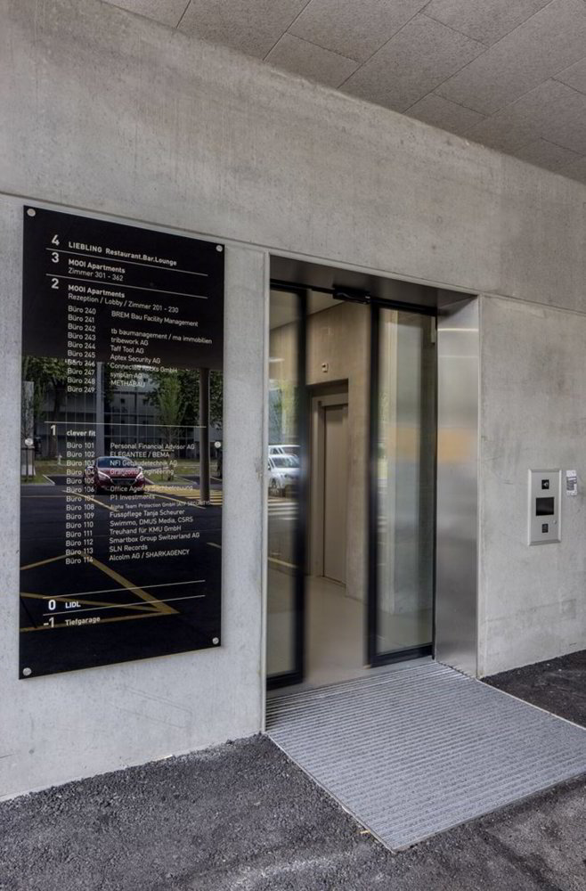 Büro mit 45 m² in Gewerbegebäude zu vermieten - Ansicht 2