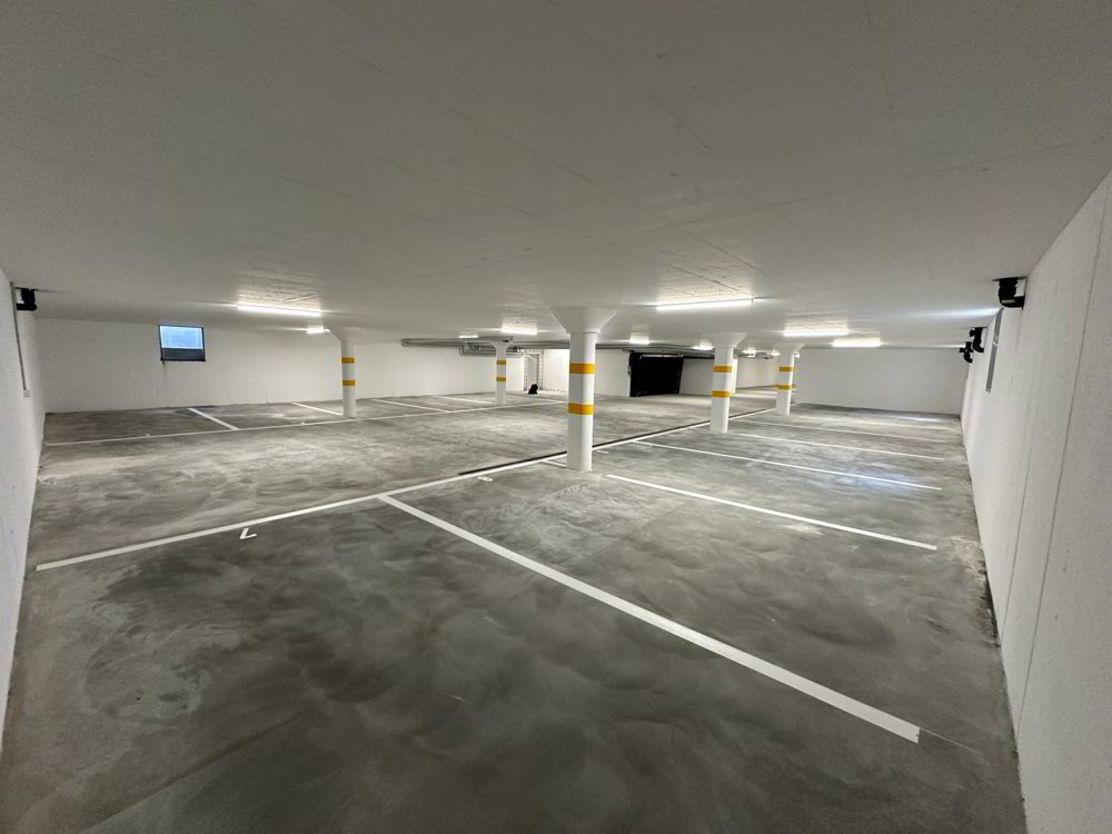 null Zimmer Parkplatz, Garage zu vermieten in Wohlen AG - Bild 1/2