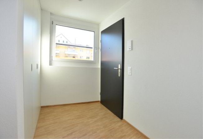 Appartement 4 pièces à louer à Hinwil - image 1/1