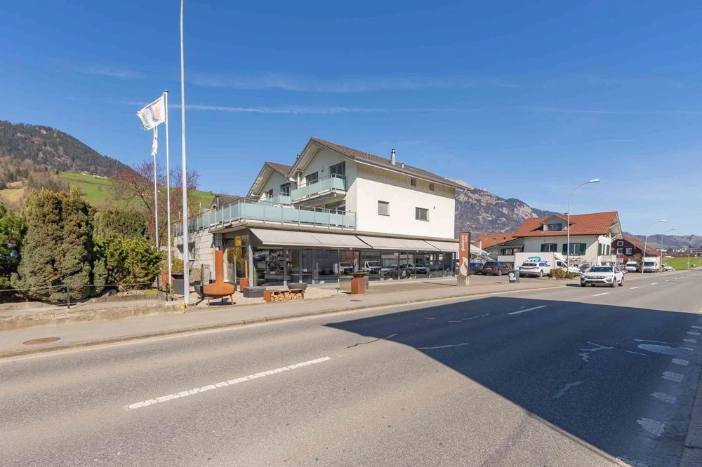 9 rooms Office & Commercial to buy in Kägiswil - image 1/10