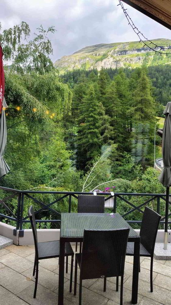 Traditionsreiches Restaurant „Chesa“ im Herzen von Leukerbad - Ansicht 2