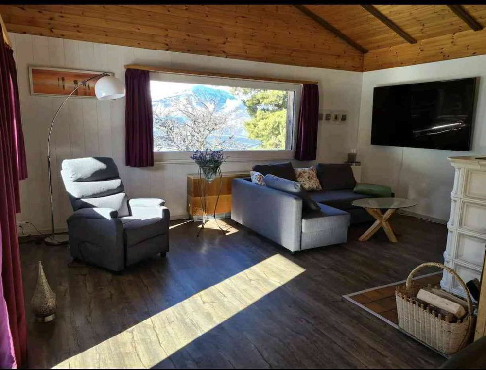 7 rooms House to buy in Bürchen - image 1/5