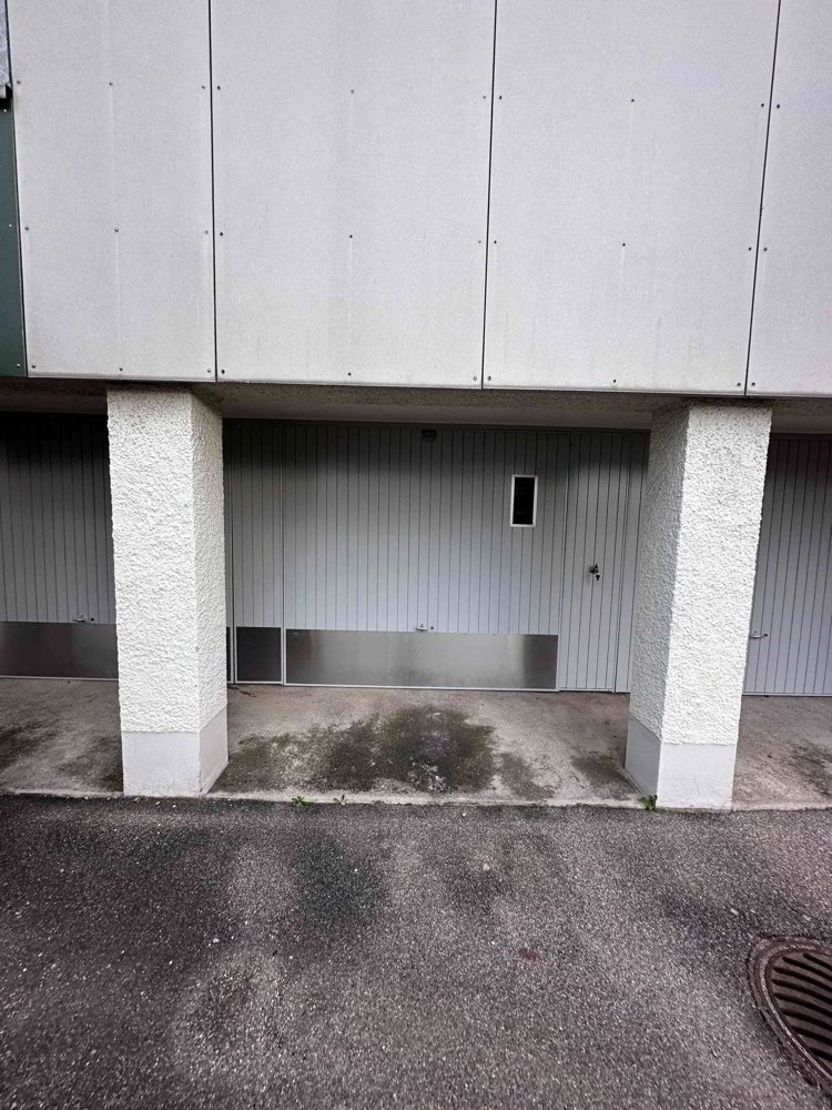 Parcheggio, garage di null locali in vendita a Wil SG - immagine 1/7