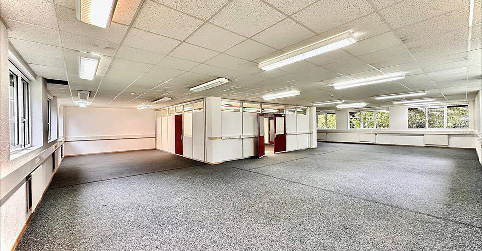 null rooms Office & Commercial for rent in Lausanne - image 1/4