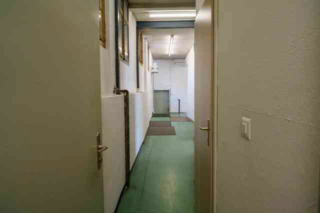 1 rooms Office & Commercial for rent in Degersheim - image 1/6