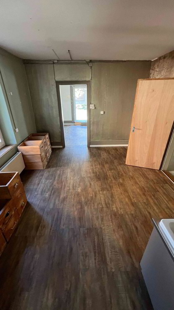 2 rooms Office & Commercial for rent in Gränichen - image 1/5