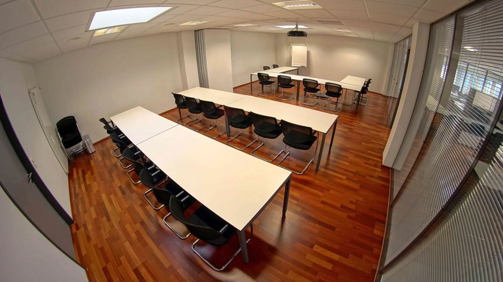 Bureau & Commerce 1 pièces à louer à Baar - image 1/8