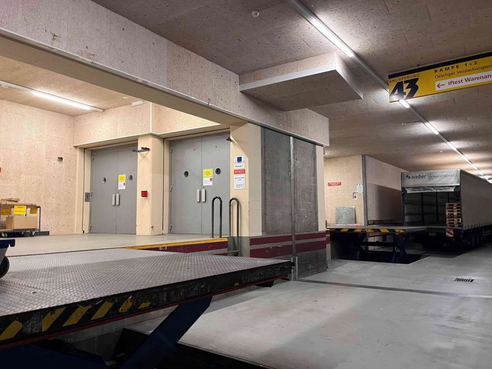 764 m² Lagerfläche über LkW-Tunnel, Rampe und Warenlifte CHF 80.-/m2/J - Ansicht 4
