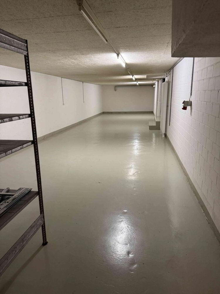 Grosser Lagerraum im Herzen von Worb zu vermieten - Ansicht 3