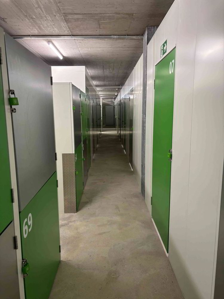 1 rooms Office & Commercial for rent in Wettingen - image 1/2