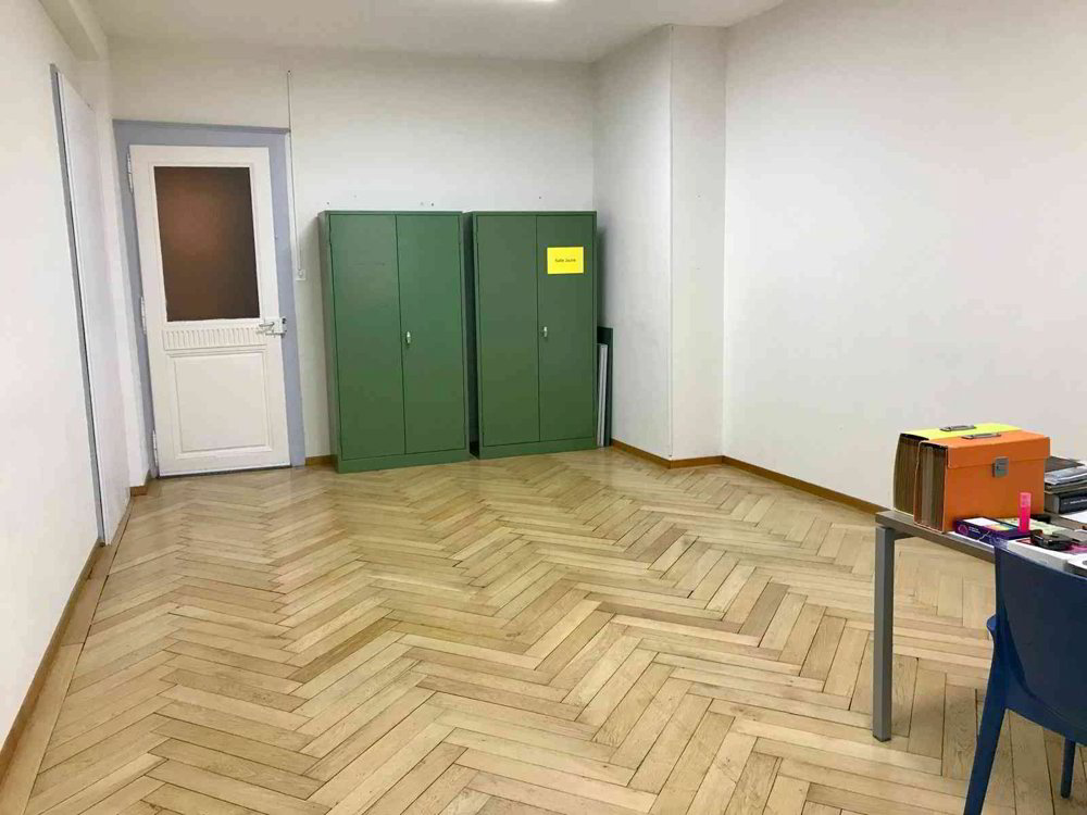 À louer – Salle lumineuse 32 m² centre ville - Ansicht 3