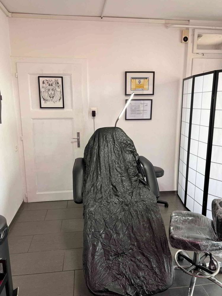1 rooms Office & Commercial for rent in Domdidier - image 1/4