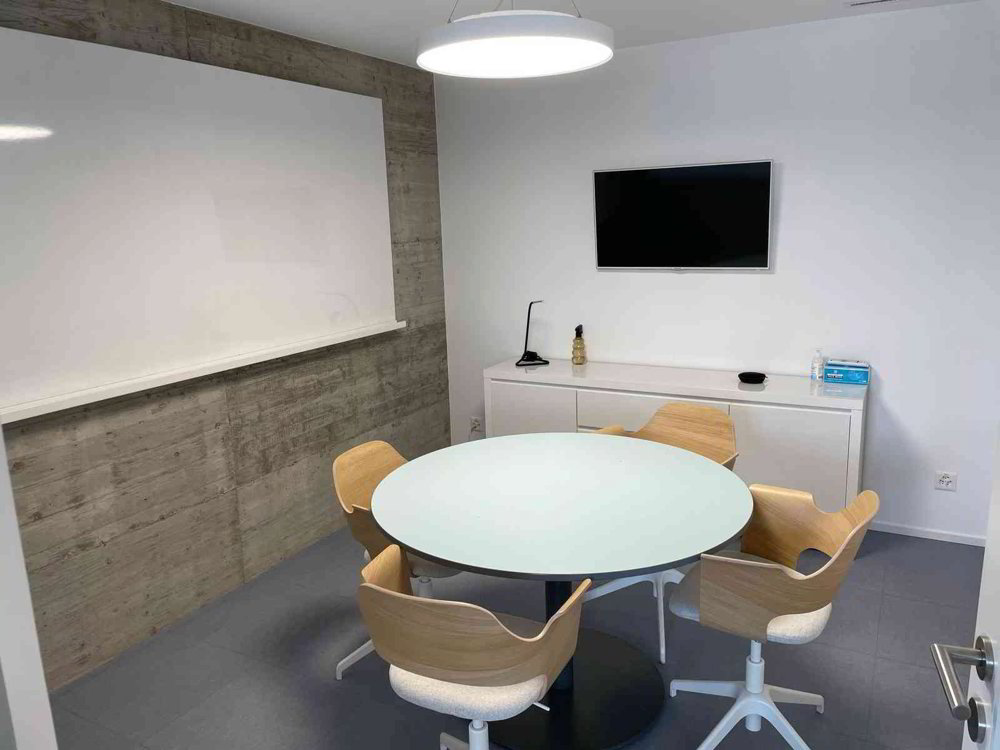 Equipped Workspace&Lab Sublet with Parking and Gym - Ansicht 5