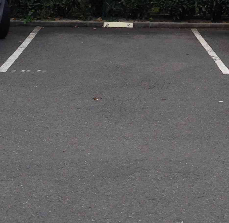 Parcheggio, garage di null locali in affitto a Veyrier - immagine 1/1