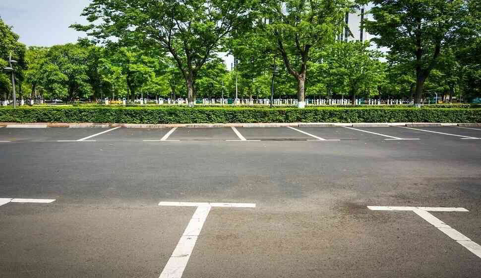 Parking, garage null pièces à louer à Hauterive NE - image 1/1