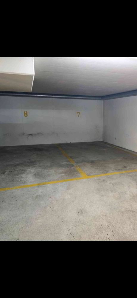 Parcheggio, garage di null locali in affitto a Pully - immagine 1/1