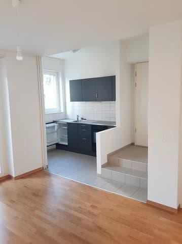 1.5 rooms Apartment for rent in Fribourg - image 1/4