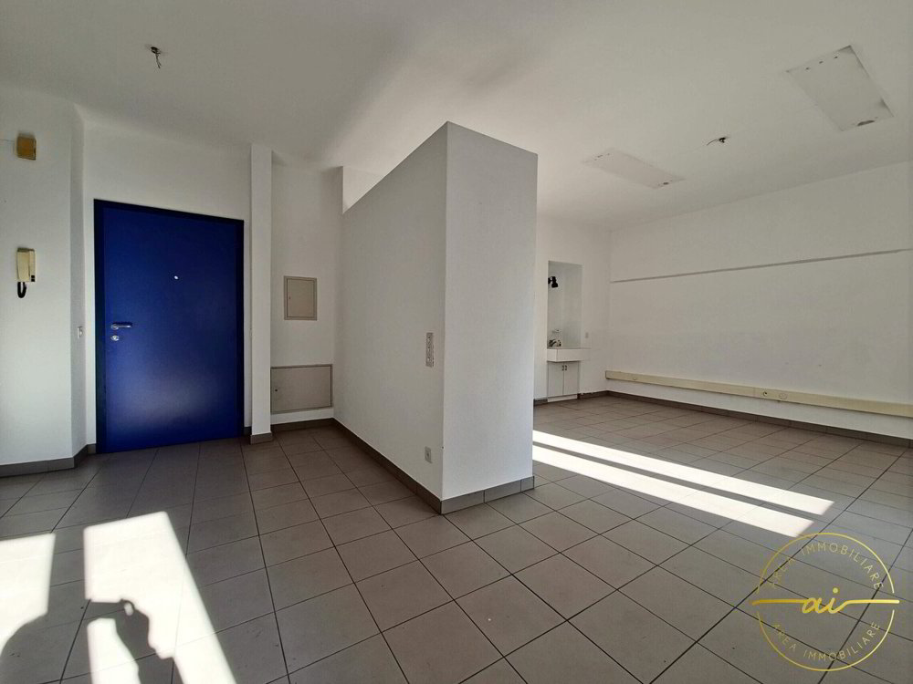 BÜRO IN DER NÄHE DES ZENTRUMS VON CHIASSO - Ansicht 5