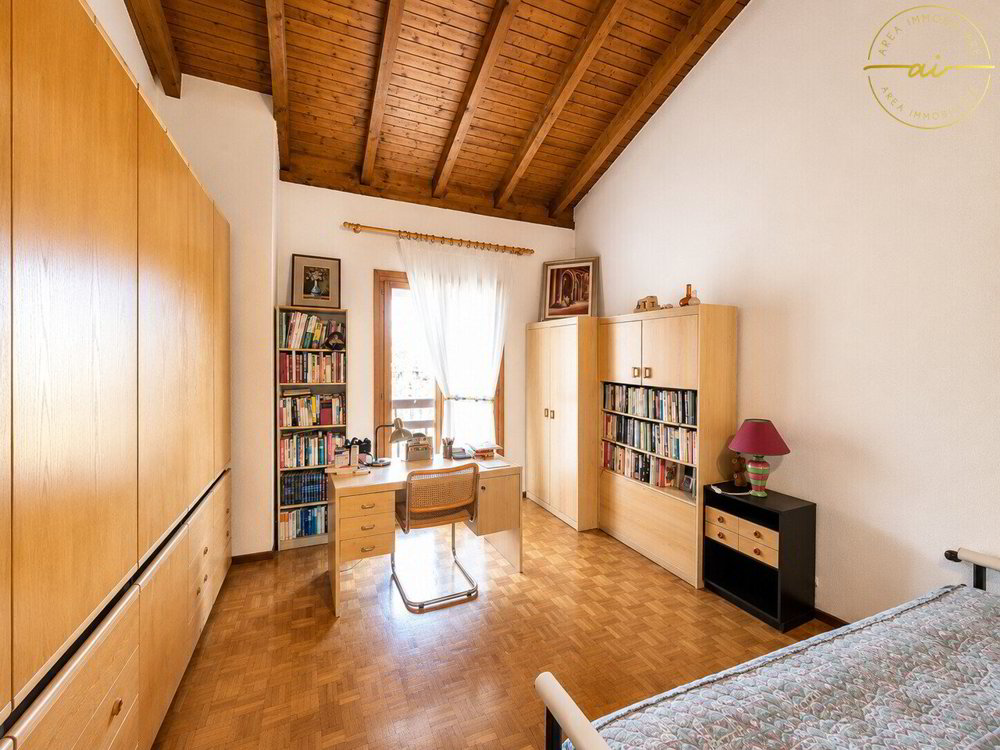 5 rooms House to buy in Morbio Inferiore - image 1/13
