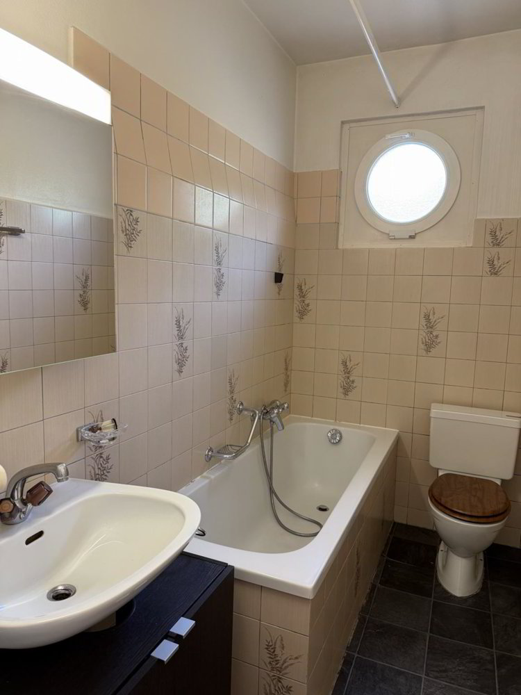 2 rooms Apartment for rent in Lausanne - image 1/5