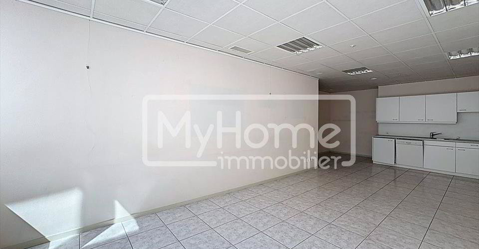 null rooms Office & Commercial for rent in Lonay - image 1/13