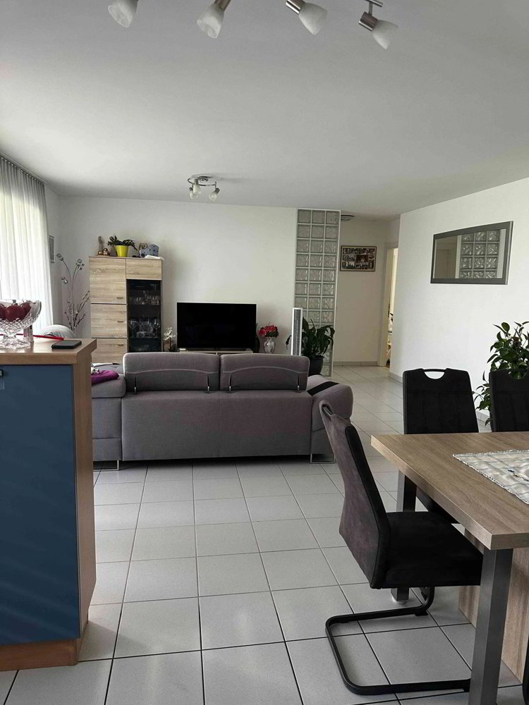 4.5 rooms Apartment to buy in Gordola - image 1/10