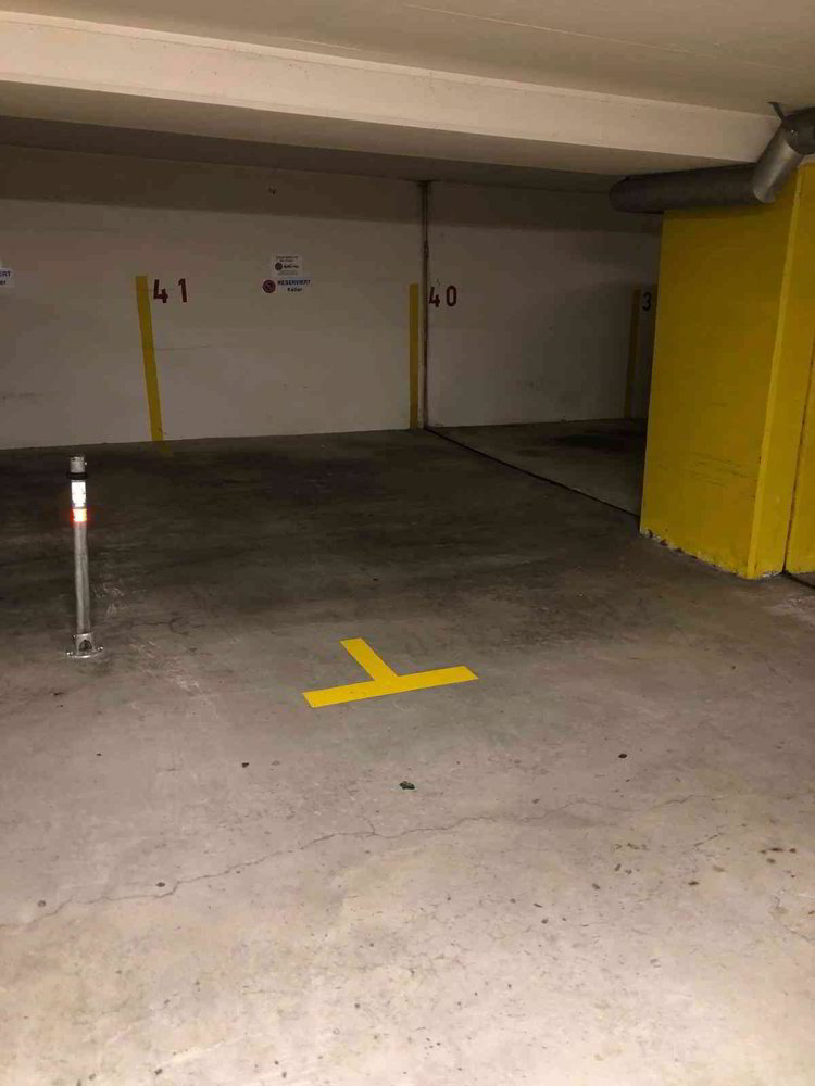 null rooms Car park, garage to buy in Morschach - image 1/5