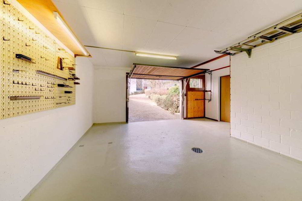 5 rooms House to buy in Sissach - image 1/12