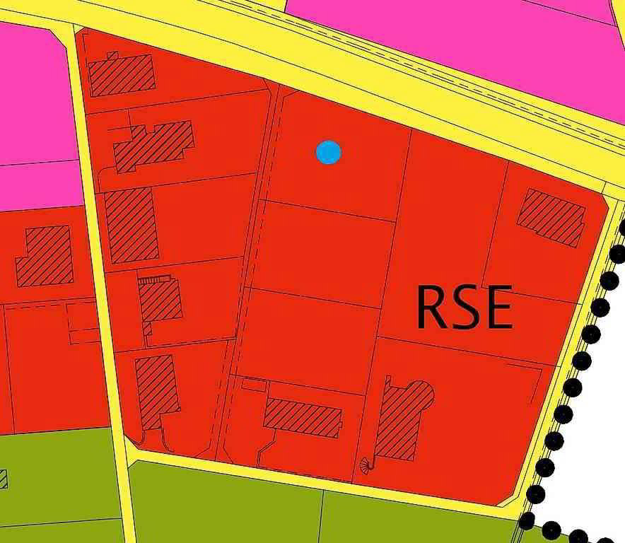 Terreno edificabile in zona RSE (zona a 3 piani) di 763 mq