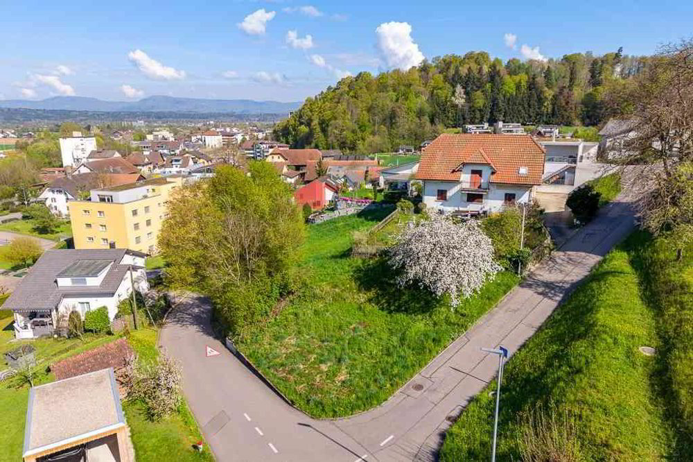 Bauland an sonniger Hanglage mit vielseitigem Entwicklungspotenzial - Ansicht 2