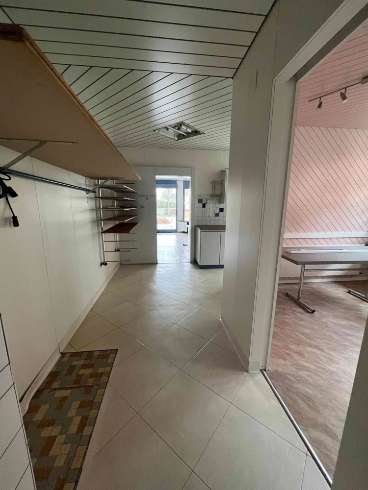 2 Zimmer Büro zu vermieten in Rickenbach LU - Bild 1/8