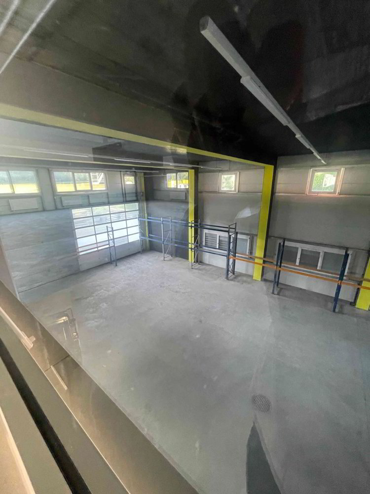 Fabrikations- und Lagerhalle / Werkstatt