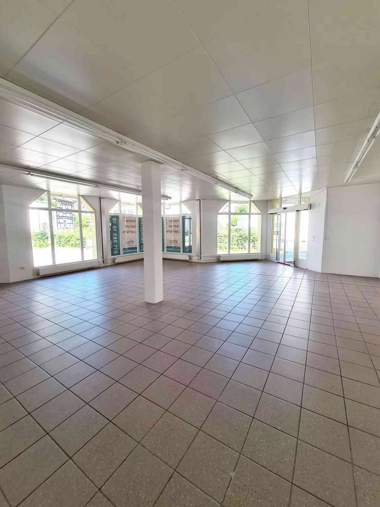 Mieter für Gewerbe-Lokal gesucht - Mehr