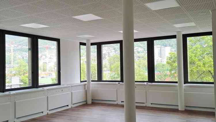 Ampio e luminoso spazio commerciale di 7 locali al 2° piano - Ansicht 5