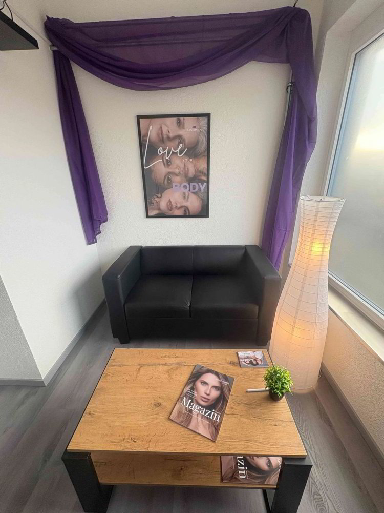 Voll eingerichtetes „Abnehmen im Liegen"-Studio in Oberwil (Baselland) - Ansicht 3