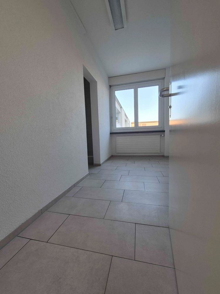 5 Zimmer Büro zu vermieten in Lenzburg - Bild 1/5