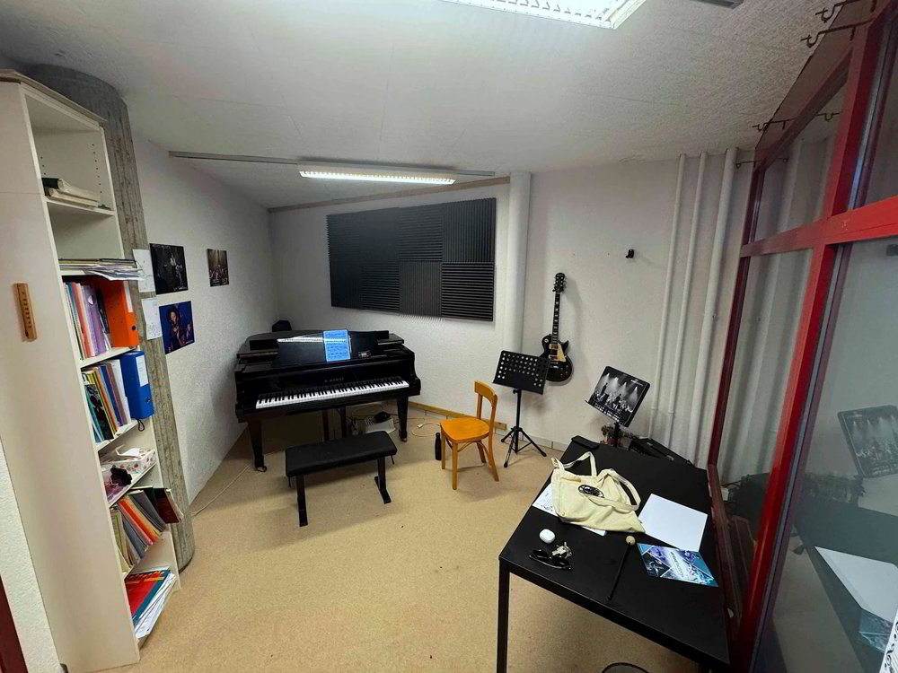 À remettre : locaux commerciaux / bureaux / atelier / surface