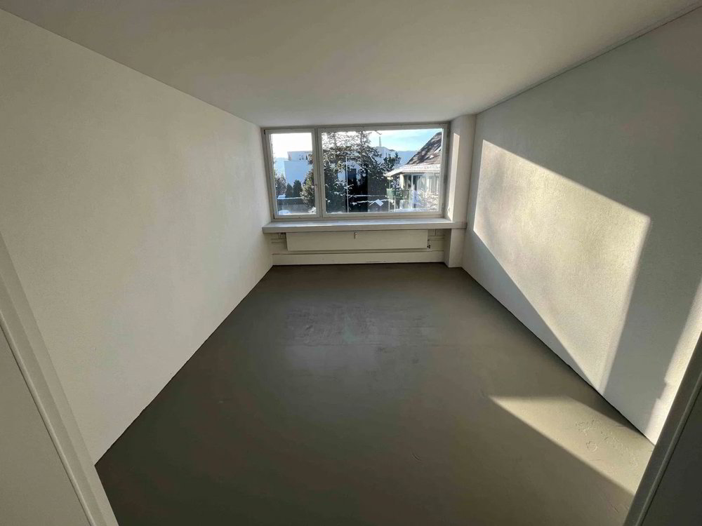 1 rooms Office & Commercial for rent in Zollikon - image 1/4