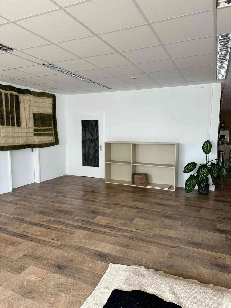 1 Zimmer Büro zu vermieten in Steinhausen - Bild 1/2