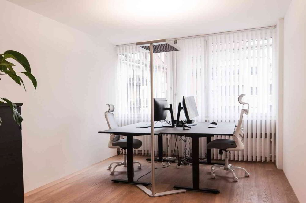 2.5 rooms Office & Commercial for rent in Zürich - image 1/7