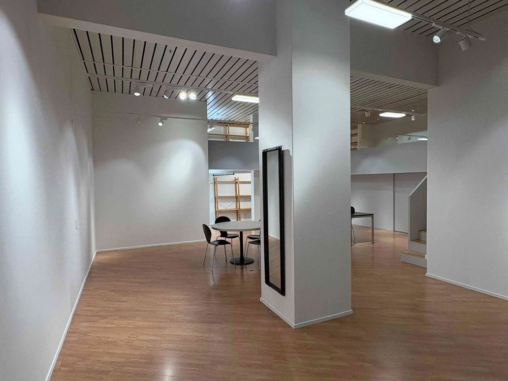 ZU VERMIETEN Gewerbefläche - 88 m² - Mehr