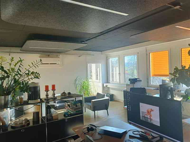Büro in Mönchaltorf mit vielen Extras - Mehr