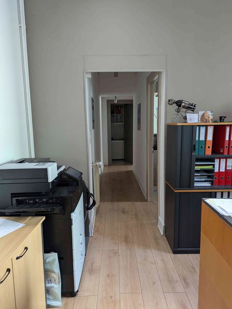 Bureaux de 70 m² proche de la gare -PRATIQUE ET BIEN SITUÉ- - Ansicht 5