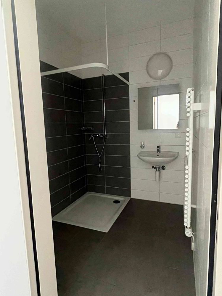 3.5 rooms Apartment for rent in Moutier - image 1/7