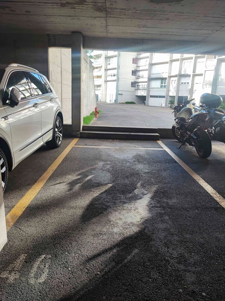 null rooms Car park, garage for rent in Vernier - image 1/1