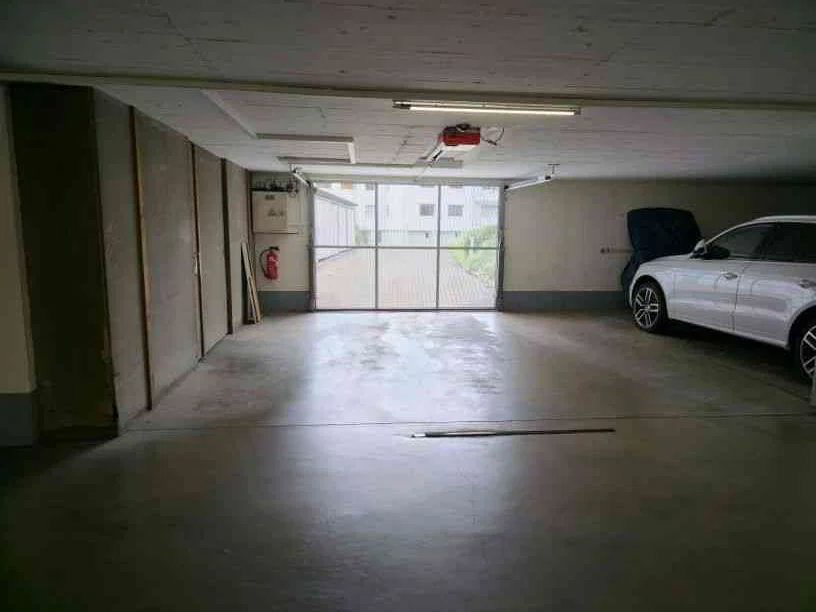null Zimmer Parkplatz, Garage zu vermieten in Jona - Bild 1/8