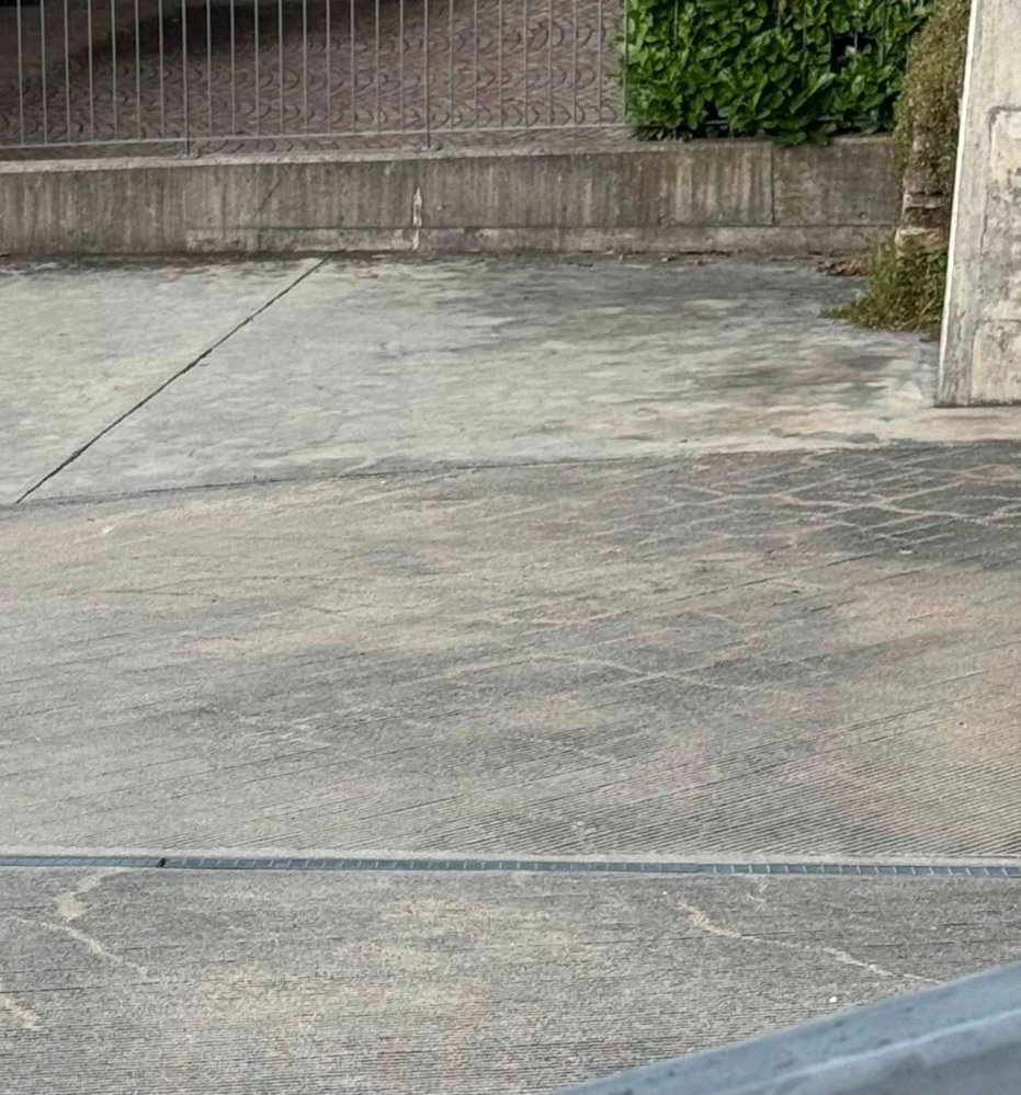 Parcheggio, garage di null locali in affitto a Orselina - immagine 1/1