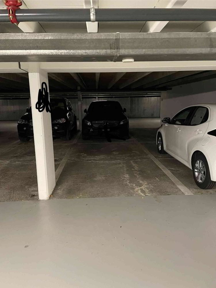 null Zimmer Parkplatz, Garage zu vermieten in Thônex - Bild 1/1